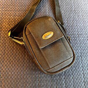 Lowerpro Small Black Portable Digital Camera Case with Adjustable Strap